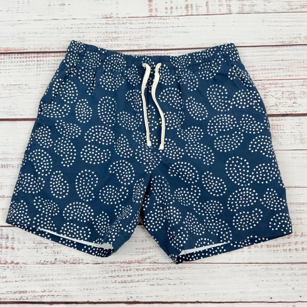 J. Crew men's size Small blue and white paisley lined dock shorts